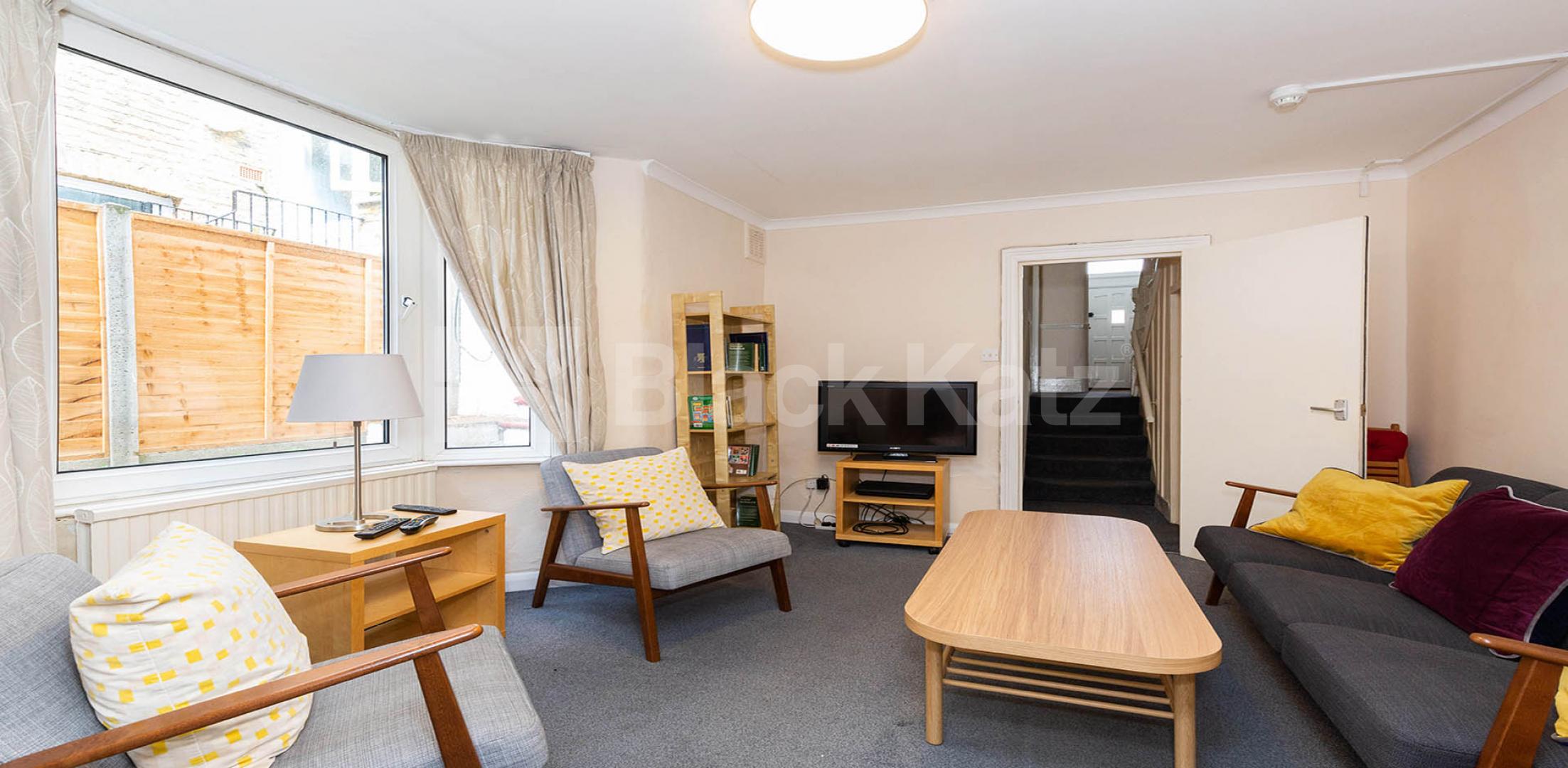 			6 Bedroom, 3 bath, 2 reception House			 Duckett Road, HARRINGAY - HORNSEY